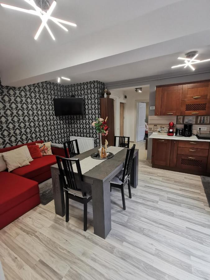 Apartament Kalinderu K2 בוסטאני מראה חיצוני תמונה